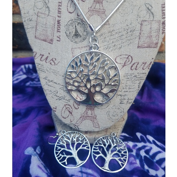 BSH Boutique Jewelry - HP-Tree of Life Silver Earring&Necklace Set